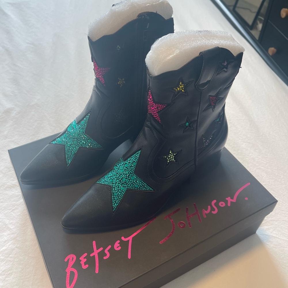 NEW Betsey Johnson Boots